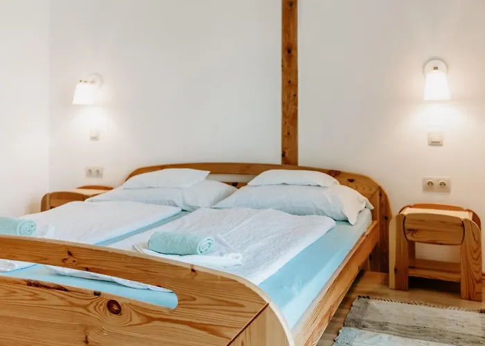 Kek Vendeghaz Family Gyenesdiás